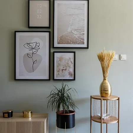 Flora Luxury Apartment